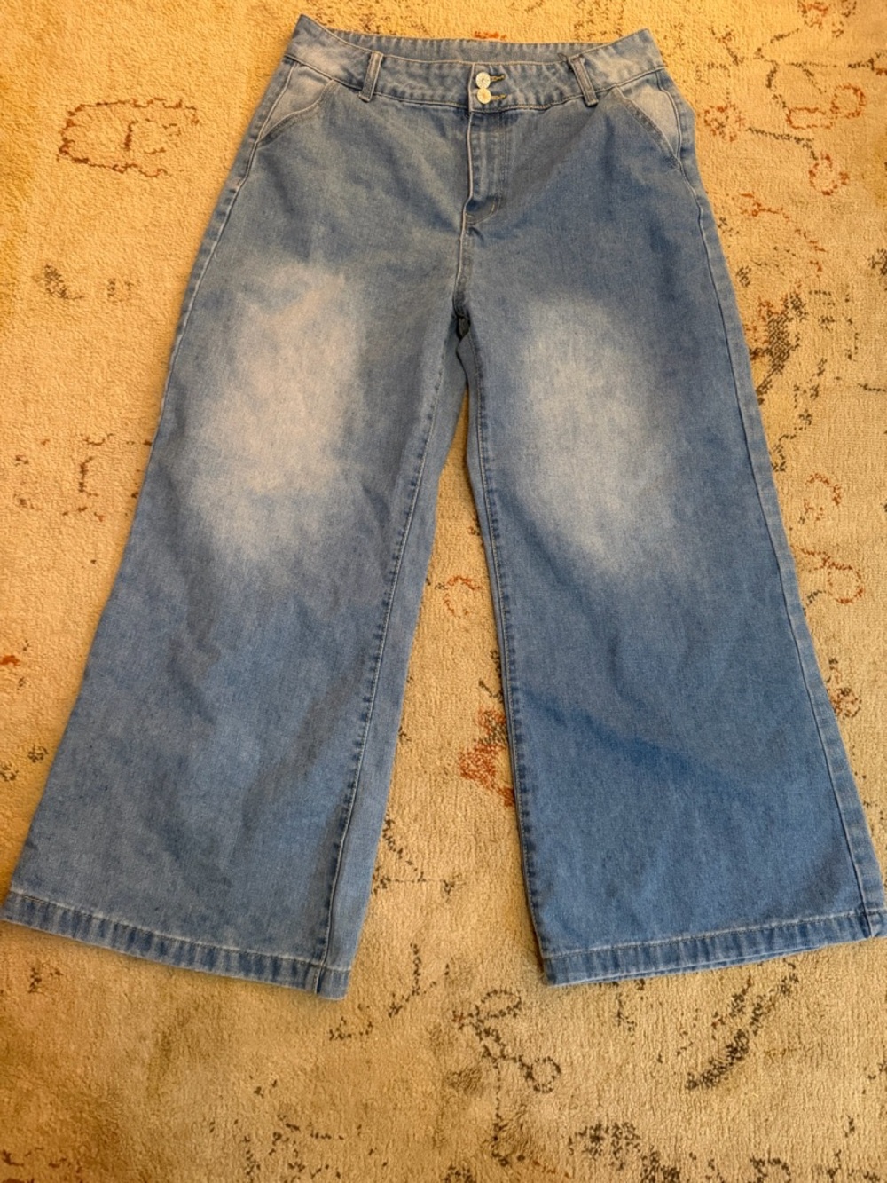 High-Rise Wide Leg Jeans in Light Blue Wash